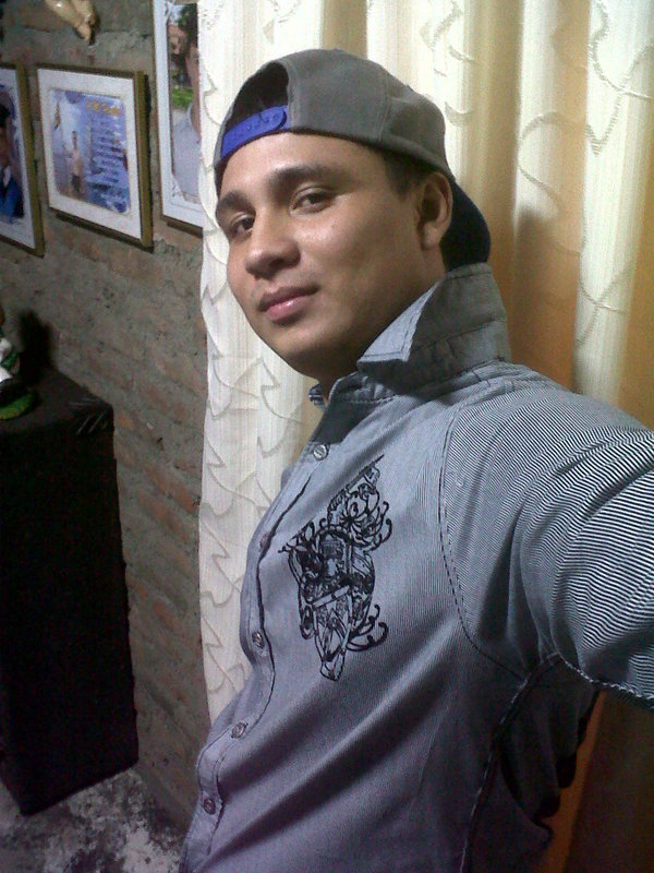 Date this cute Colombia man Hernan from Cali CO13043