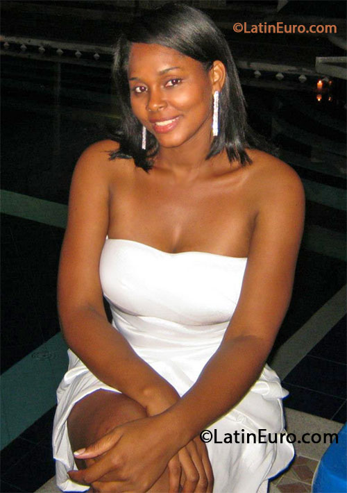 Date this hot Colombia girl Mery from Cali CO13627