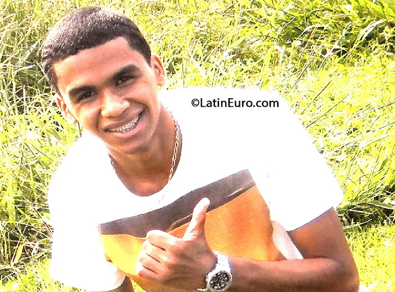 Date this gorgeous Brazil man Pedro from Belo Horizonte BR7847