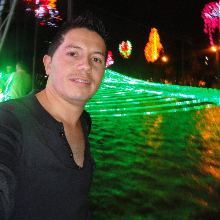 Date this sensual Colombia man JULIAN from Bogota CO13223
