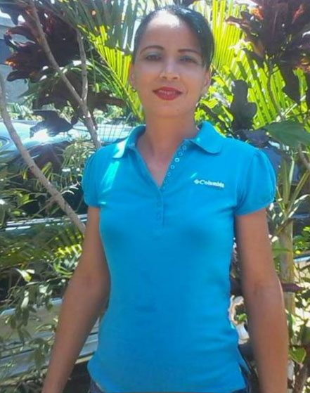 Date this happy Dominican Republic girl Patricia from Montecristi DO16218