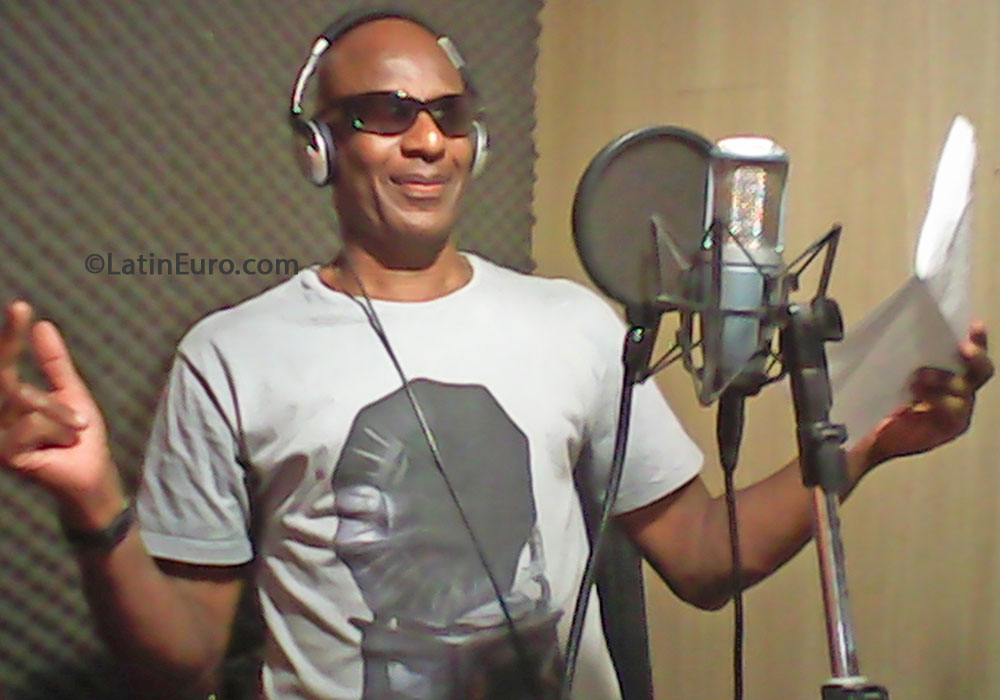 Date this passionate Brazil man Moacir from Rio De Janeiro BR7883