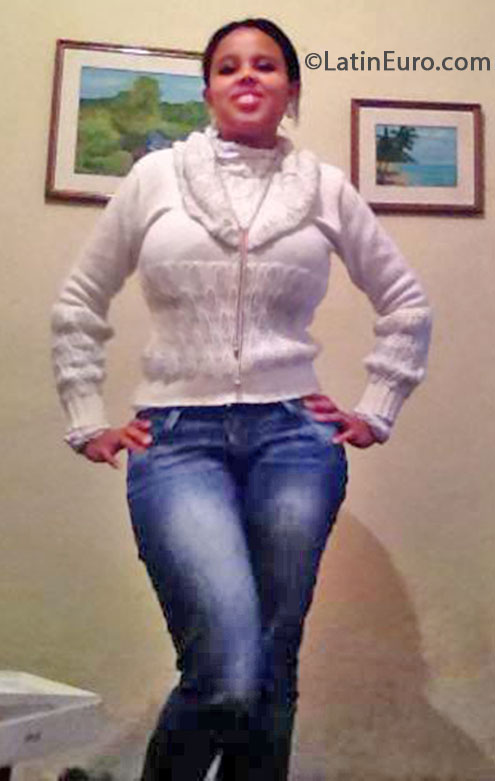 Date this attractive Brazil girl Daiana from Mogi Das Cruzes BR7899