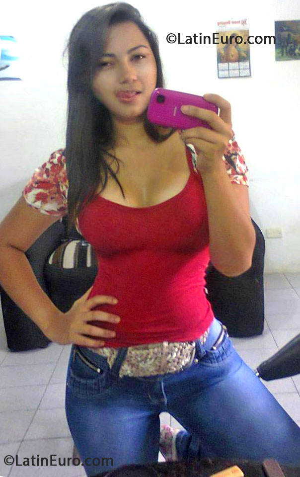 Date this lovely Brazil girl Silvania from Belo Jardim BR7903