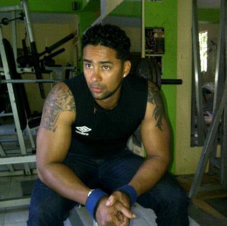 Date this young Dominican Republic man Karlos from Santo Domingo DO16398