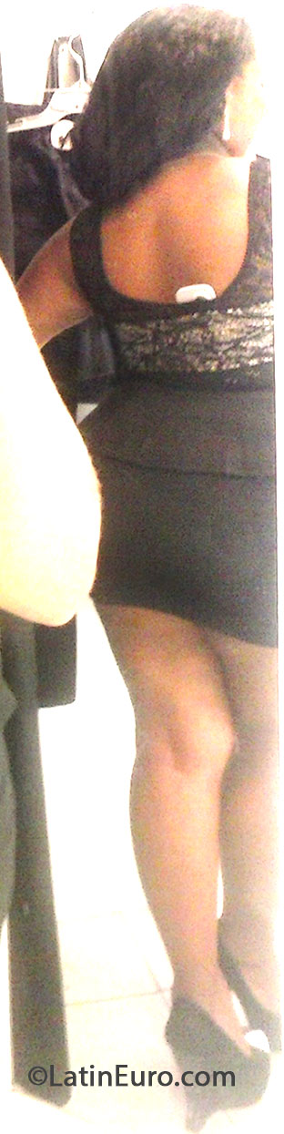 Date this funny Brazil girl Evelyn from Rio De Janeiro BR7942