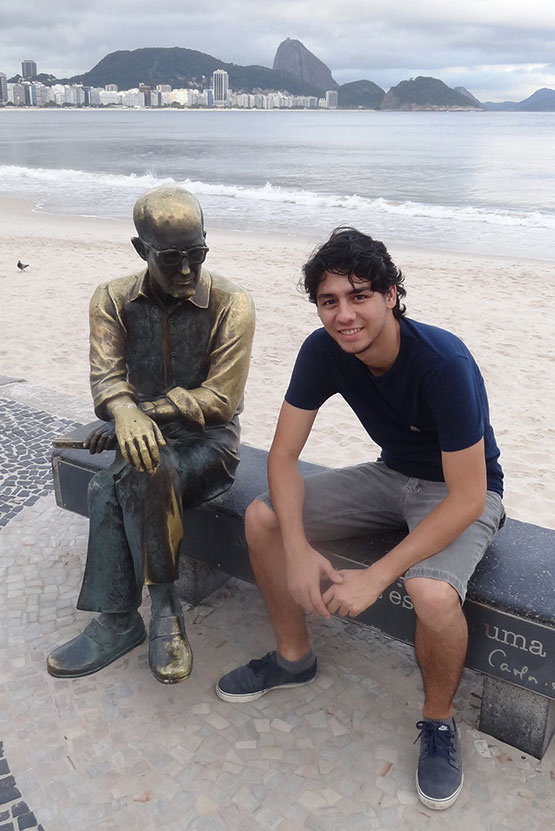 Date this delightful Brazil man Rodrigo from Curitiba BR7950