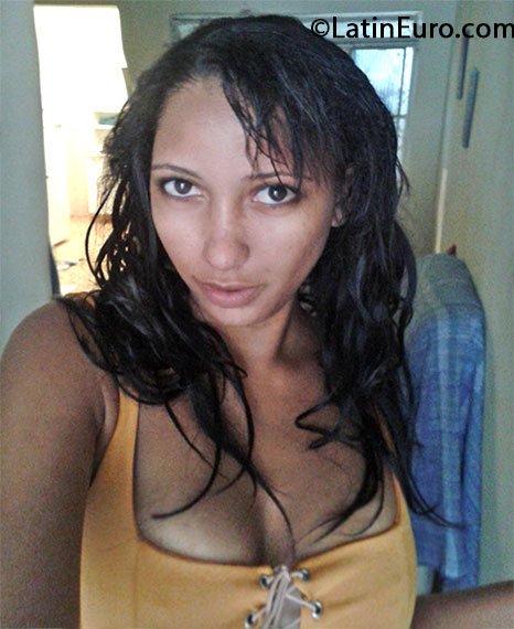 Date this fun Brazil girl Vanessa from Rio De Janeiro BR7959