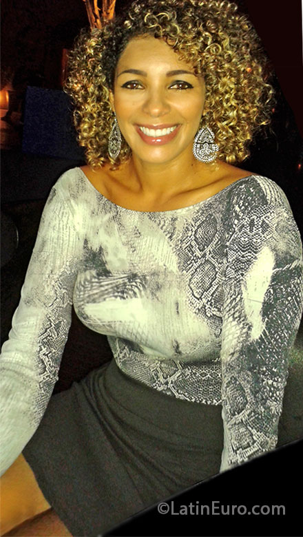 Date this georgeous Brazil girl Vivian from Sao Paulo BR7992