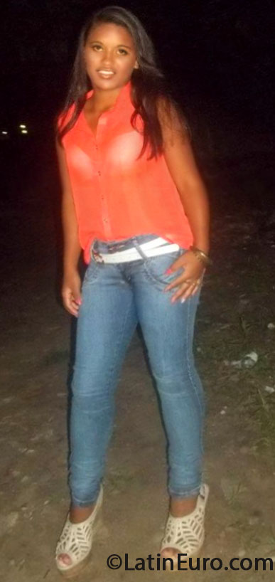 Date this gorgeous Brazil girl Bruna from Alianca BR8026