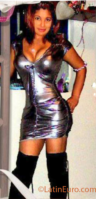 Date this beautiful Colombia girl Alejandra from Bogota CO13849