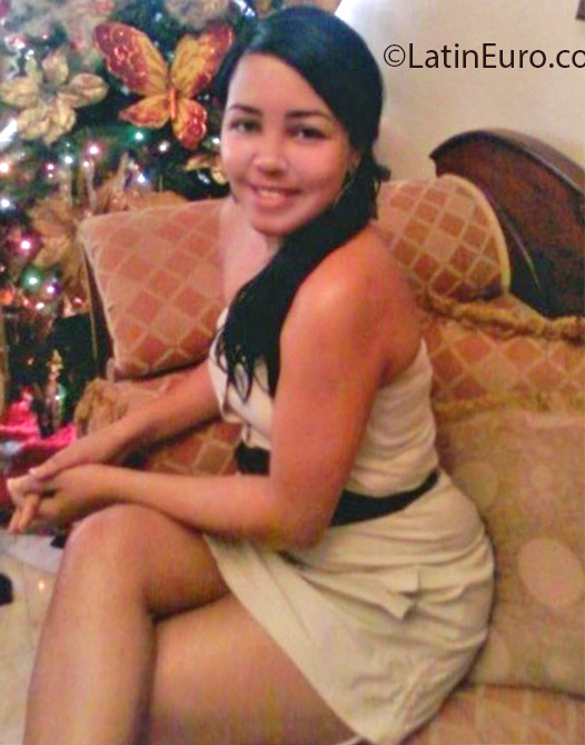 Date this voluptuous Dominican Republic man Kathy from Santo Domingo DO17075