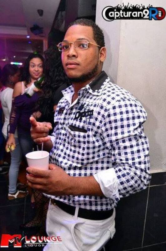 Date this sensual Dominican Republic man Johnny de jesus from Espana DO17209