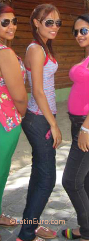 Date this athletic Dominican Republic girl Yulei from Santiago DO20855