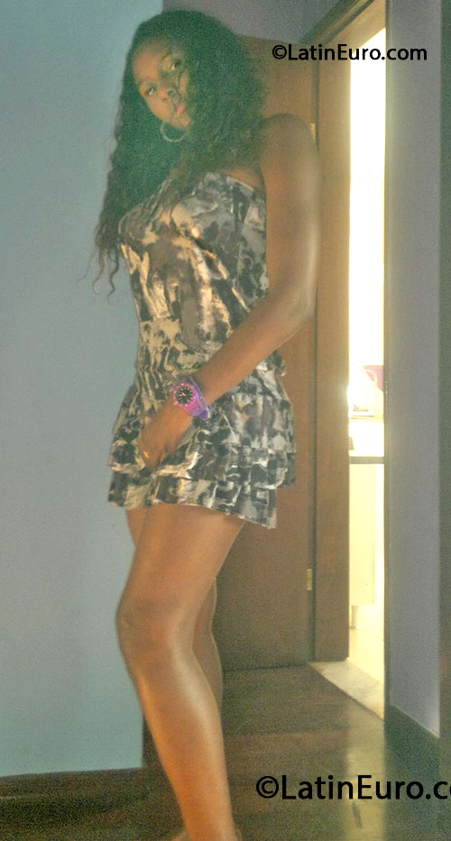 Date this exotic Brazil girl Ana from Vassouras BR8122