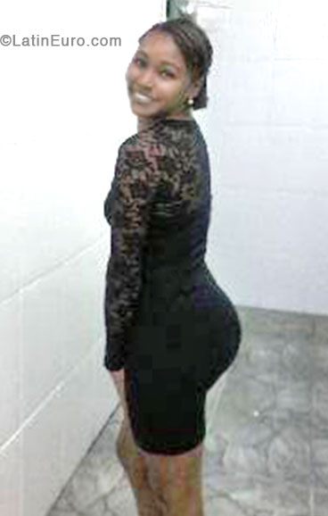 Date this stunning Brazil girl Simone from Rio De Janeiro BR8141