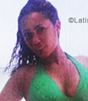 Date this attractive Dominican Republic girl Miss golden from Santo Domingo DO56179
