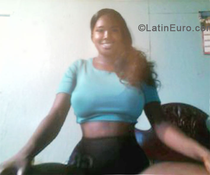 Date this beautiful Jamaica girl Shanika from Portmore JM1334