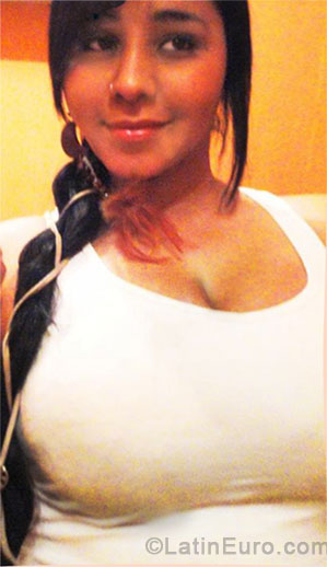 Date this sensual Brazil girl Natasha from Barrinha BR8219