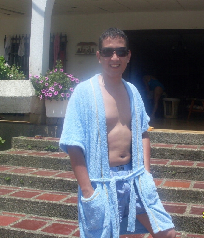 Date this tall Colombia man Sebastian from Manizales CO14413