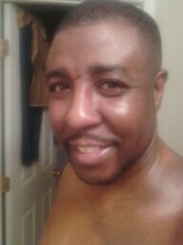 Date this happy United States man Gregory from College Park US14649