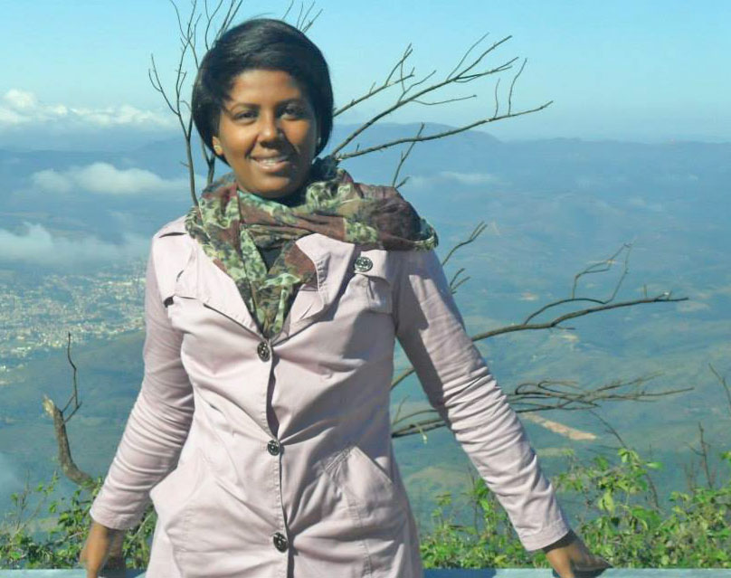 Date this athletic Brazil girl Regiane from Belo Horizonte BR8257