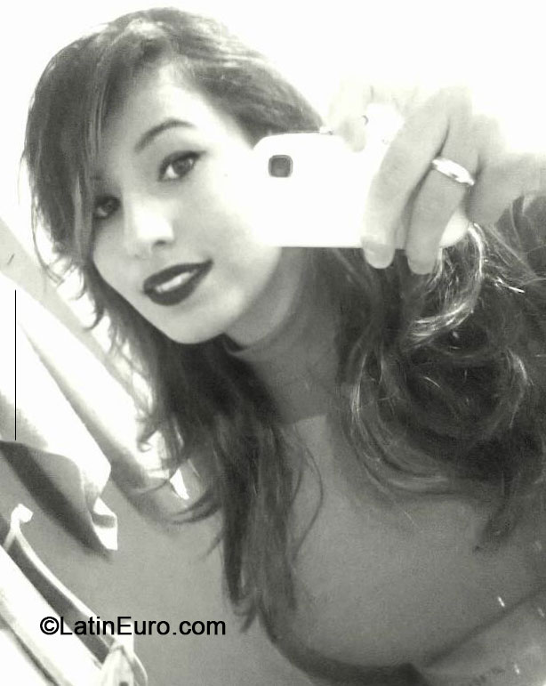 Date this passionate Brazil girl Alice from Ponta Grossa BR8265