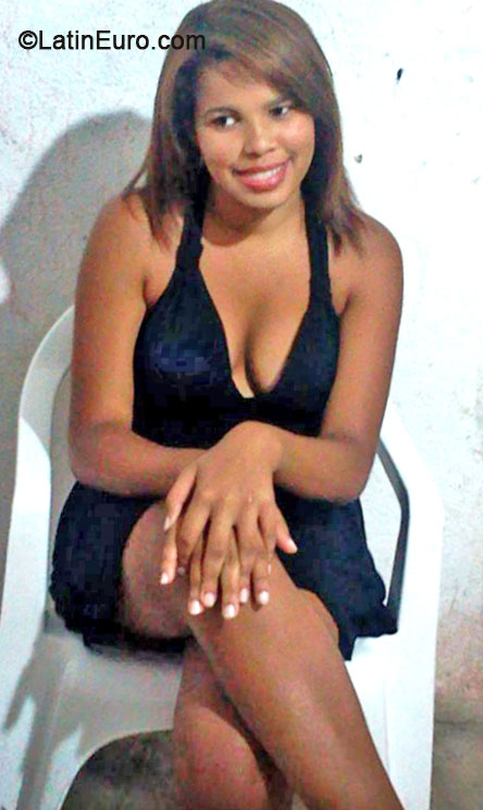 Date this gorgeous Brazil girl Carina from Sao Paulo BR8272