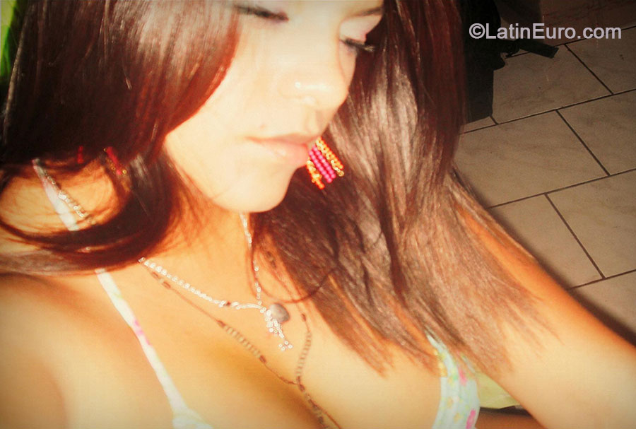 Date this exotic Peru girl Cindy from Lima PE857