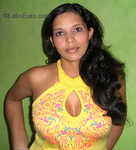 happy Colombia girl Yomi from Monteria CO14571