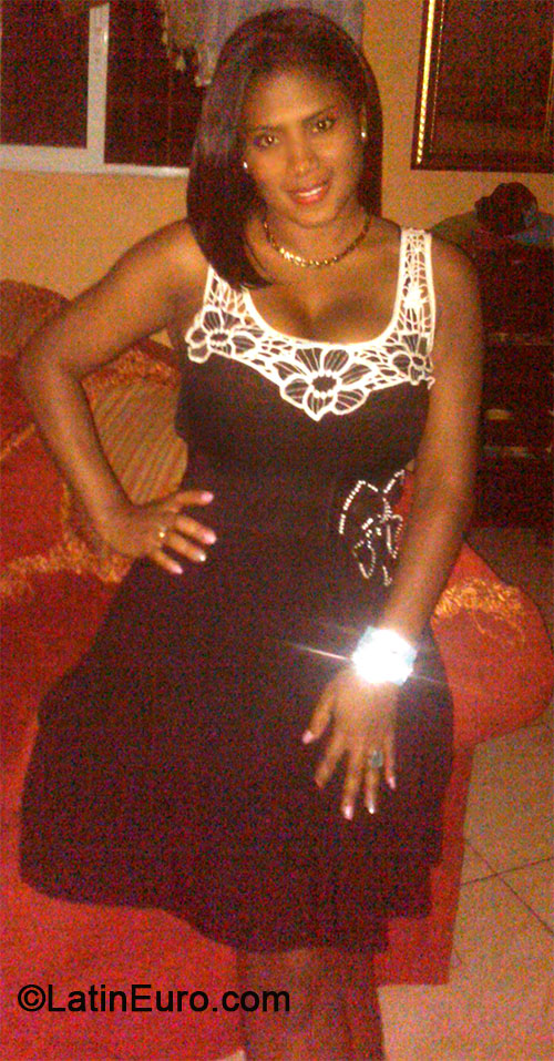 Date this funny Dominican Republic girl Keysha michel from Santo Domingo DO17905