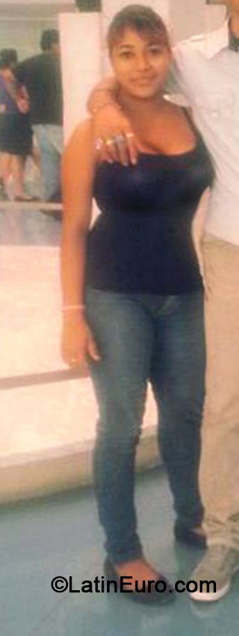 Date this georgeous Nicaragua girl Kelliie from Chinandega NI159