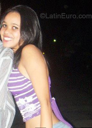 Date this fun Brazil girl Amanda from Sao Paulo BR8324