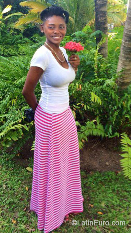 Date this gorgeous Jamaica girl Charline from Kingston JM1466