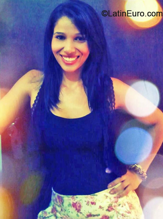 Date this attractive Brazil girl Jessica from Belo Horizonte BR8385