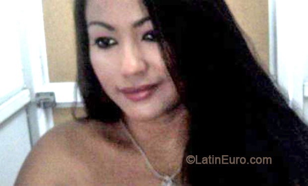 Date this good-looking Colombia girl Jemy from Barranquilla CO14697