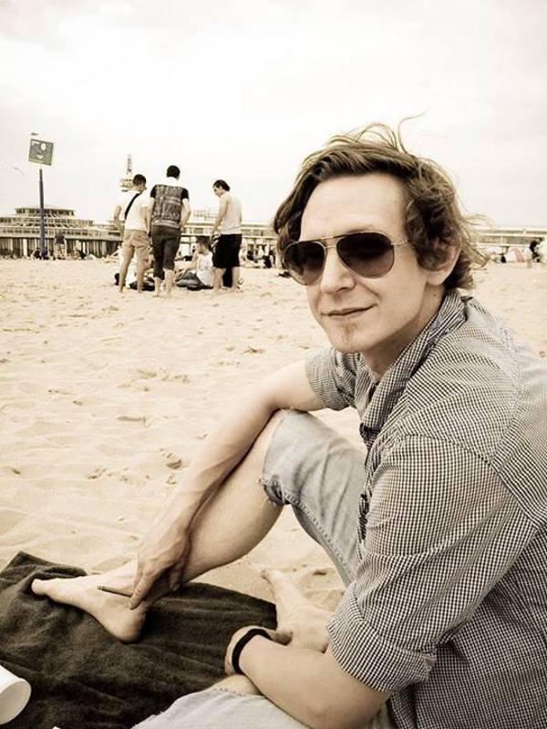 Date this voluptuous Netherlands man AndrewWilliams from Leiden NL237