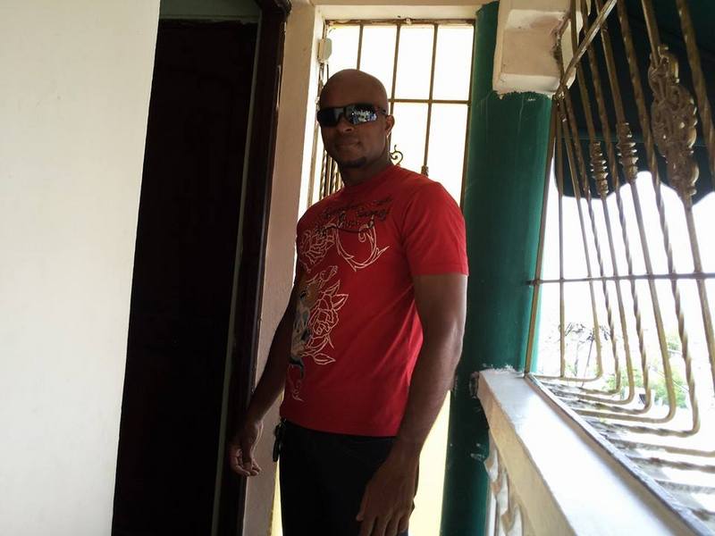 Date this tall Dominican Republic man Henry Ramirez from Santo Domingo DO18308