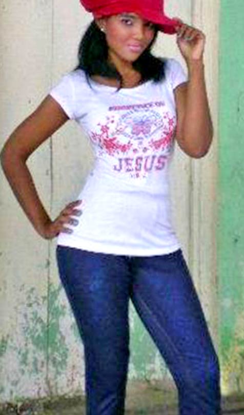 Date this funny Dominican Republic girl Candi from San Pedro De Macoris DO19649