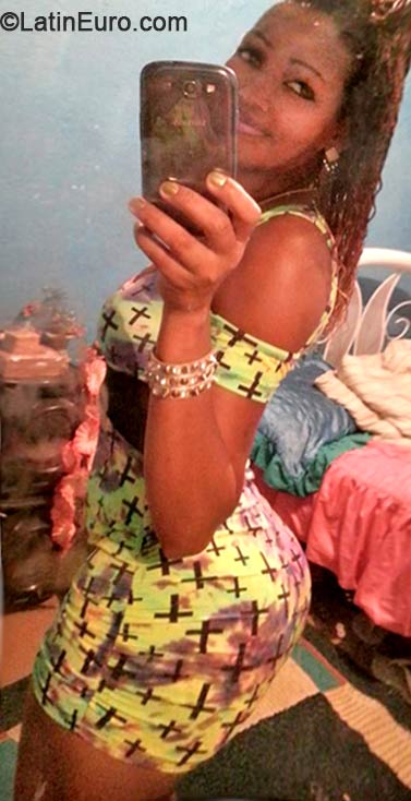 Date this tall Brazil girl Samara from Rio De Janeiro BR8524