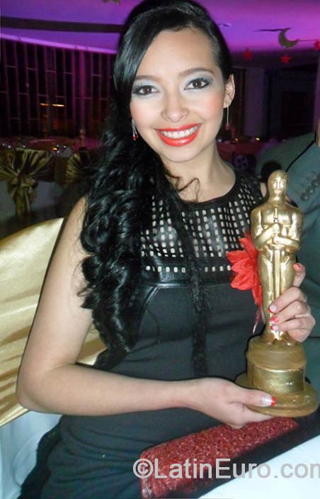 Date this young Colombia girl Katherine from Bogota CO14858