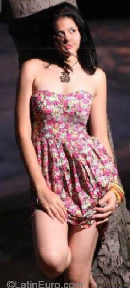 Date this exotic Dominican Republic girl Esmirna from Santo Domingo DO18435