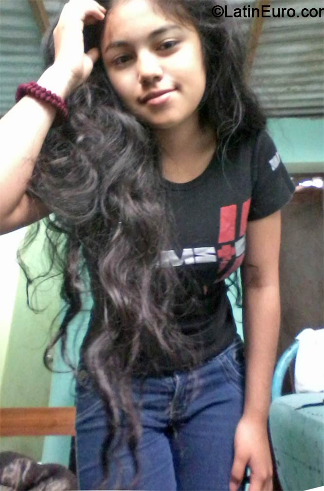 Date this georgeous Peru girl Johelin from Lima PE907