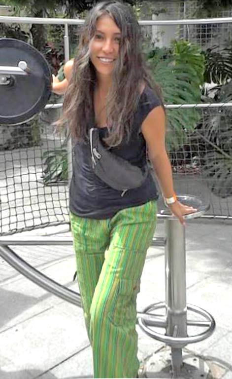 Date this attractive Peru girl Karole from Lima PE913