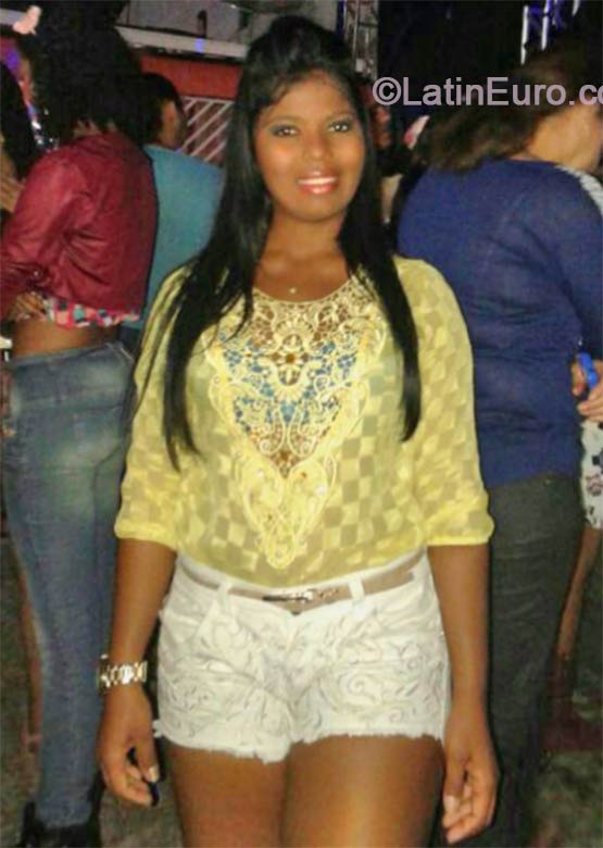 Date this sultry Brazil girl Mercy from Alagoinhas BR8669