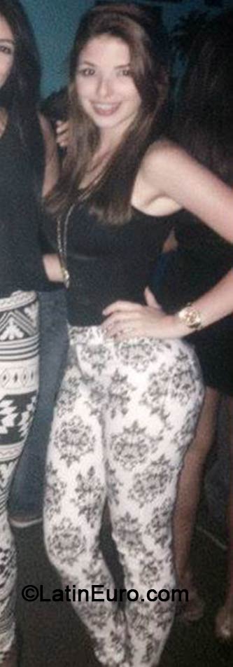 Date this hot Venezuela girl Karla from Anzoategui VE164