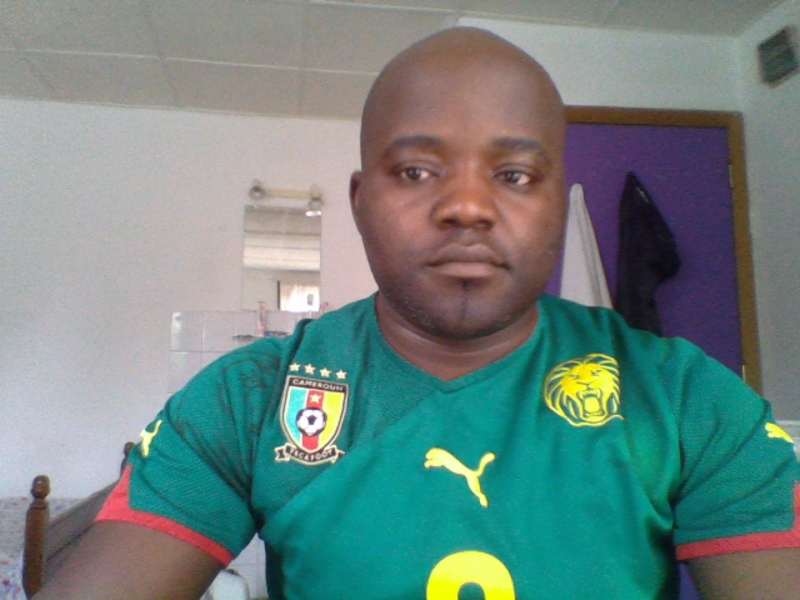 Date this exotic Belgium man Dezokay from Leuven BE91