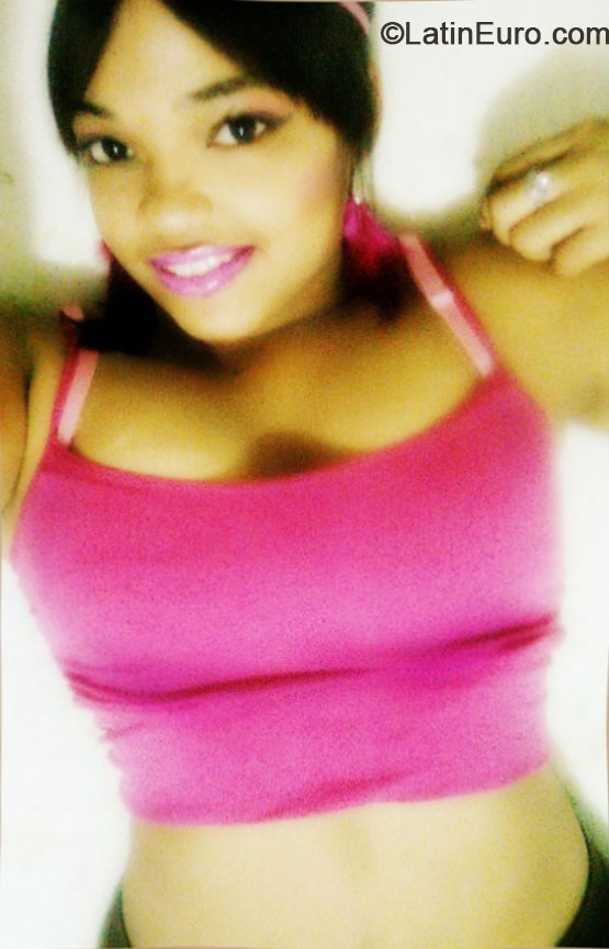 Date this exotic Dominican Republic girl Melina from Santiago DO18605