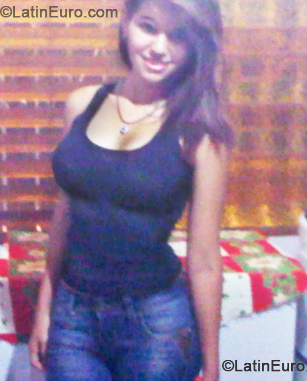 Date this exotic Venezuela girl Vanessa from Anaco VE186