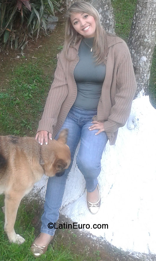 Date this stunning Brazil girl Kely from Petrolina BR8757